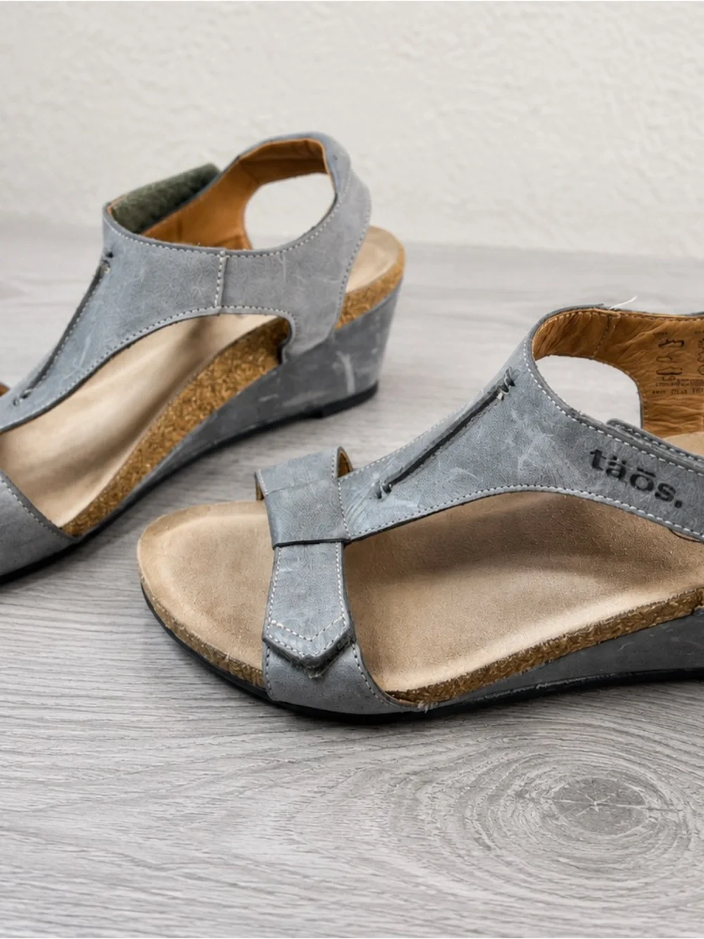 Taos Gray Suede Wedge Sandals - Comfortable Women’s Shoes Size 9-9.5